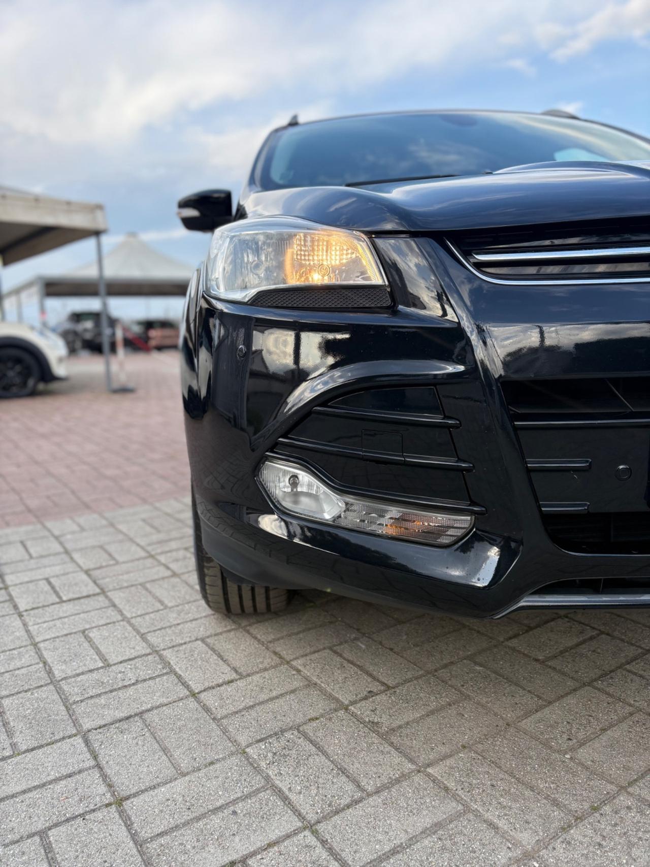 Ford Kuga 2.0 TDCI 120 CV S&S 2WD Titanium