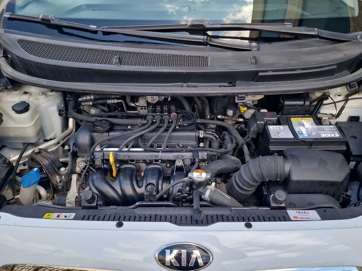KIA VENGA 1.4 COOL