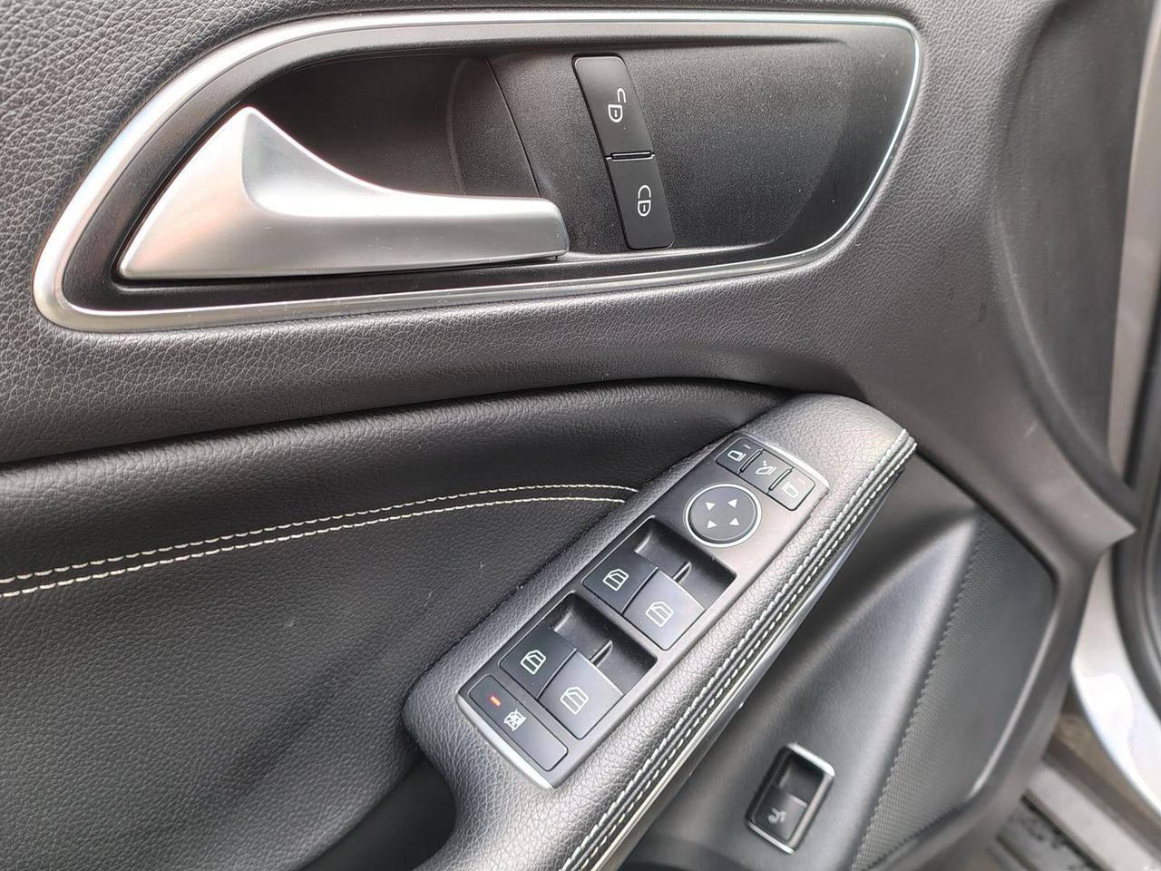 Mercedes-Benz GLA 220 CDI SPORT 4 MATIC AUTO #9122