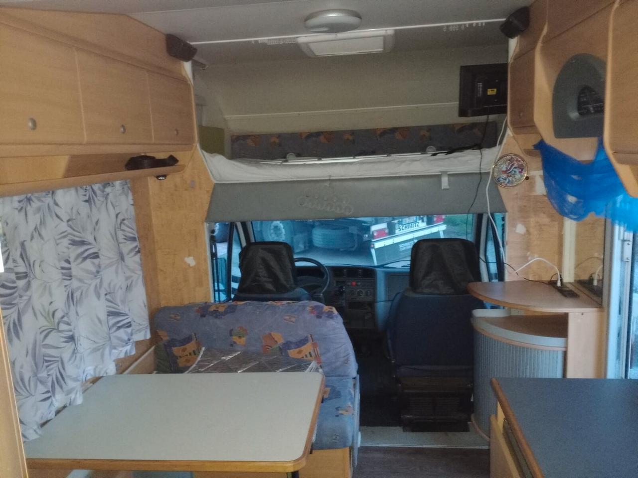 Fiat Ducato 2.8 diesel alesstimento Knaus