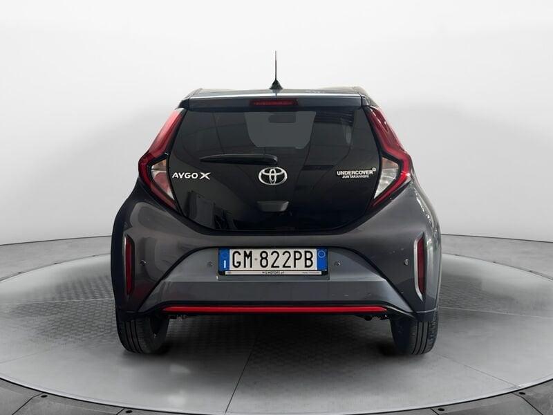 Toyota Aygo X 1.0B (72 CV) Undercover S-CVT
