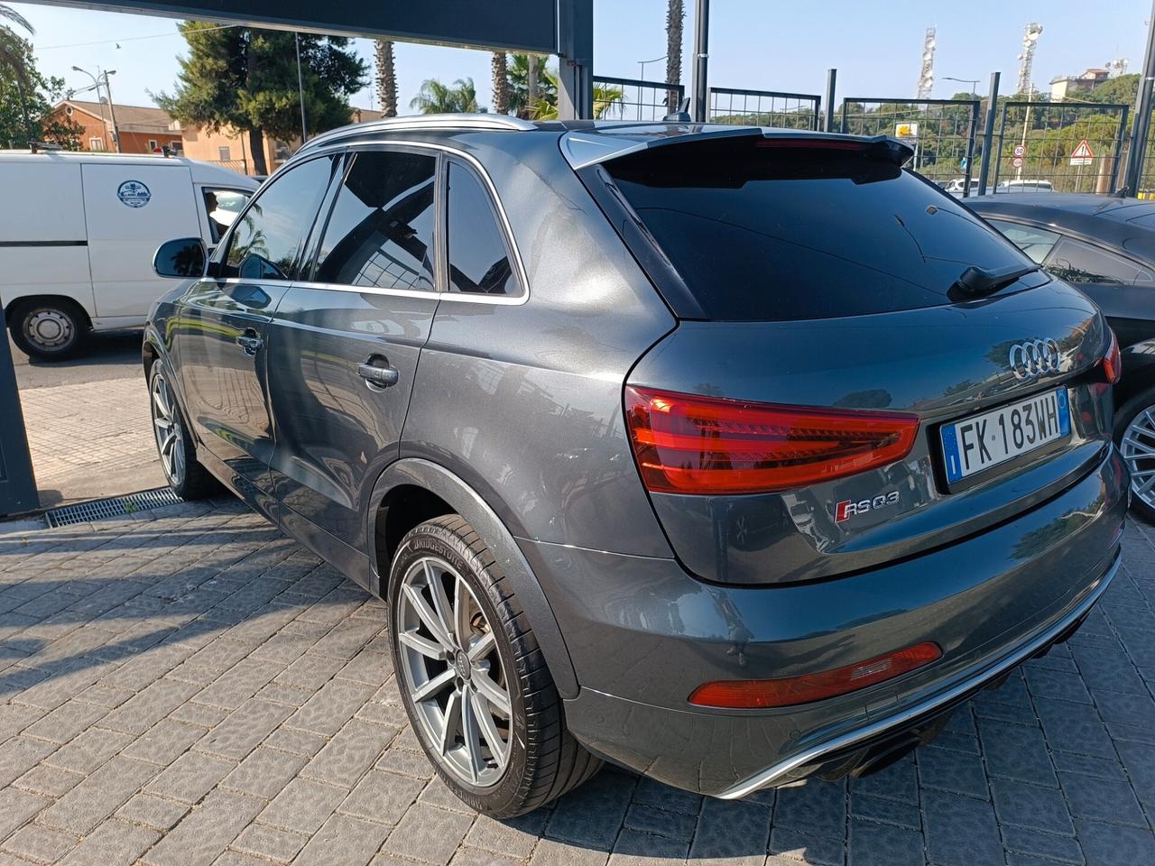 Audi RSQ3 2.5 TFSI quattro