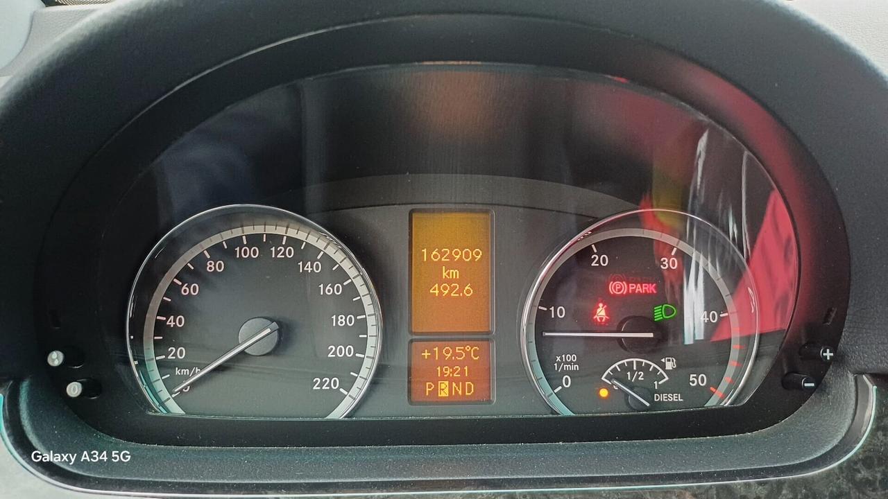 MERCEDES-BENZ VIANO 3.0cc 225CV V6 TD. 8 POSTI *IVA*