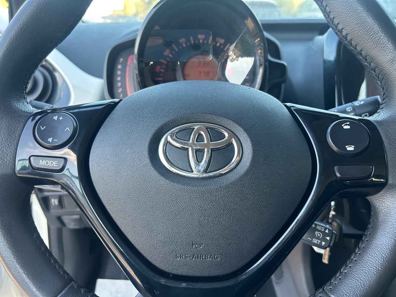 Toyota Aygo 1.0 *77000KM* X-WAVE FULL
