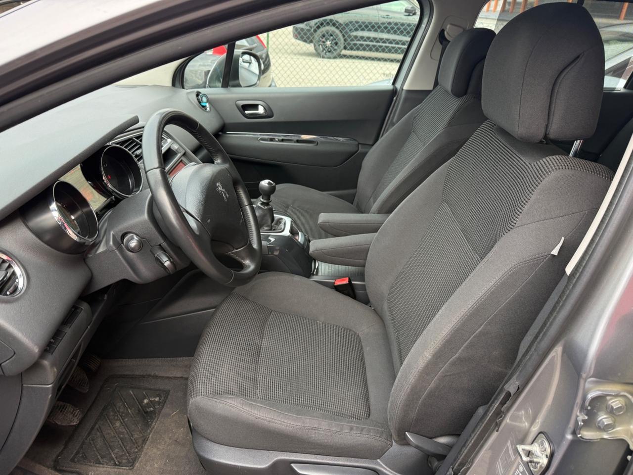 Peugeot 5008 7POSTI 1.6HDi 115CV 159.000KM OK NEOPATENTATI