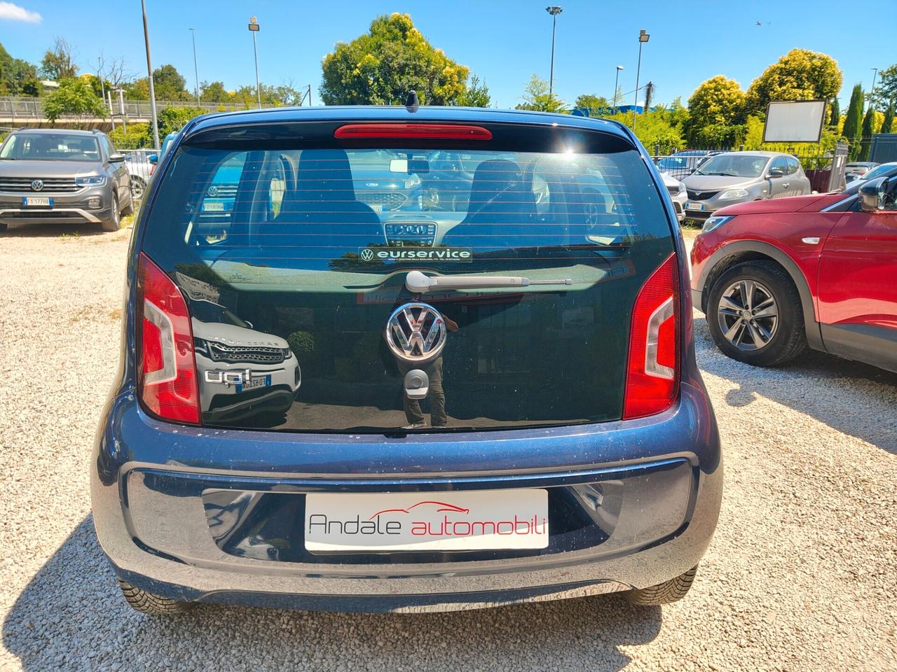 Volkswagen up! 1.0 5p. move **KM 105000**