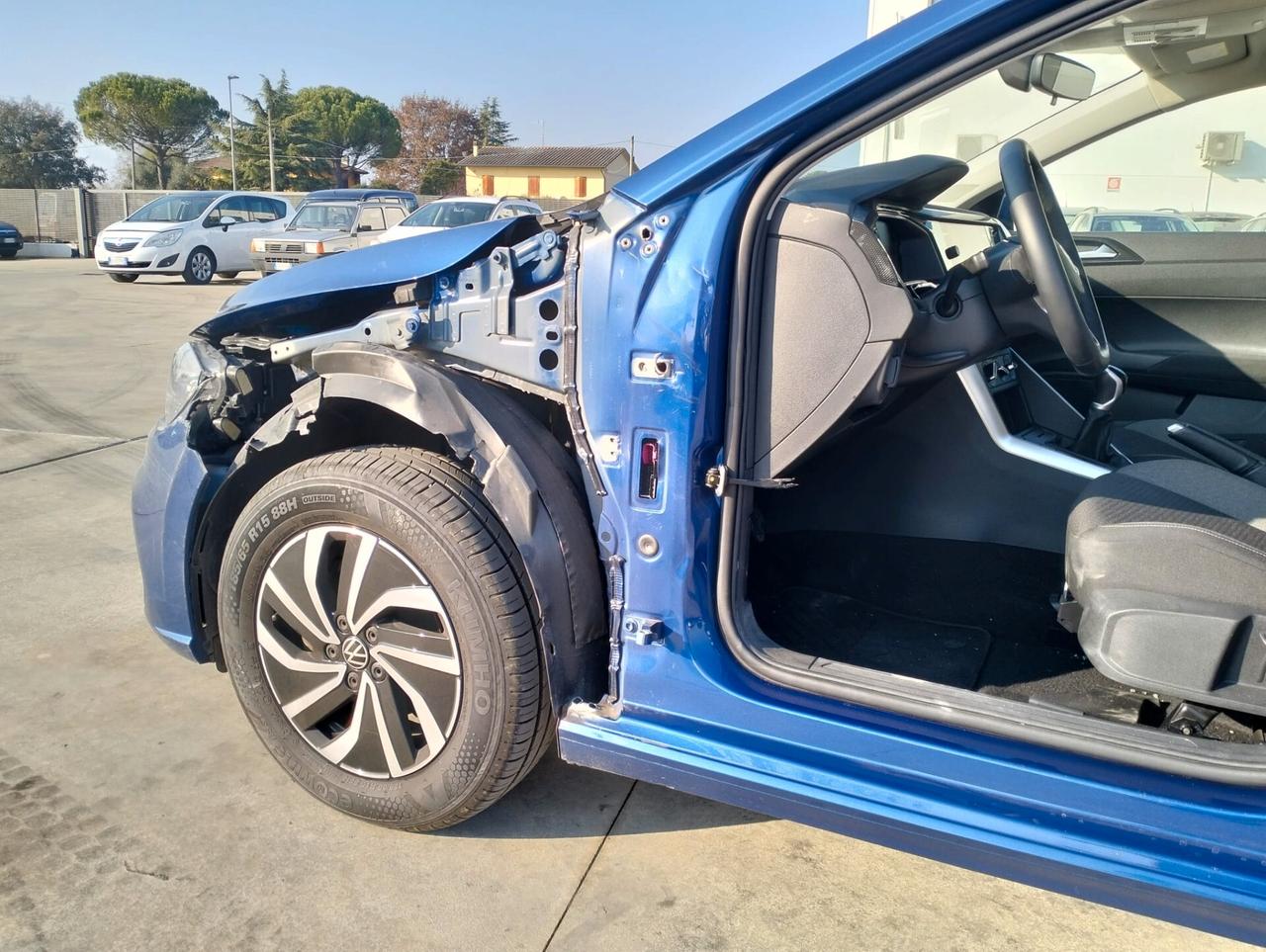 Volkswagen Polo 1.0 TSI 95 CV - SINISTRATA