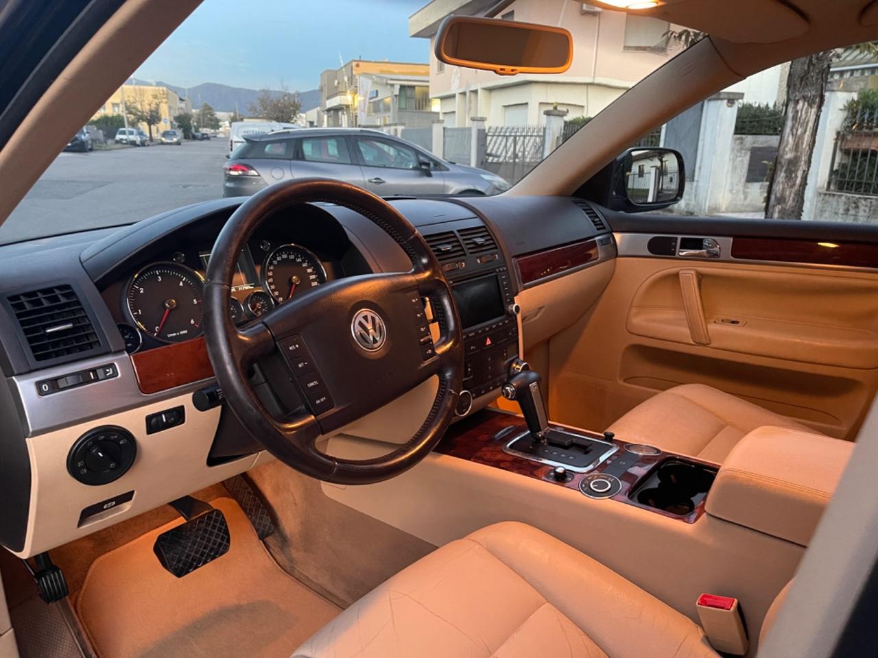 Volkswagen Touareg 3.0/224CV V6 TDI DPF Exclusive