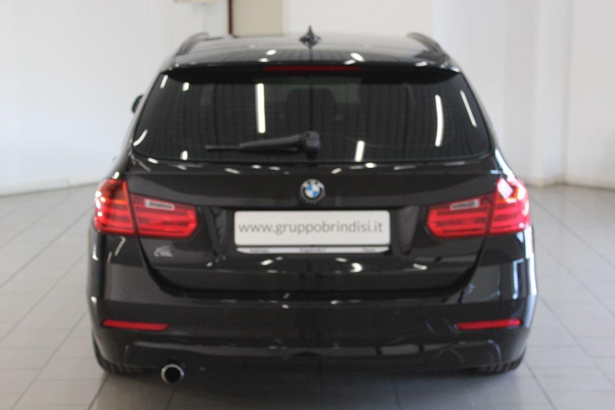 BMW - Serie 3 Touring - 320d Business aut.