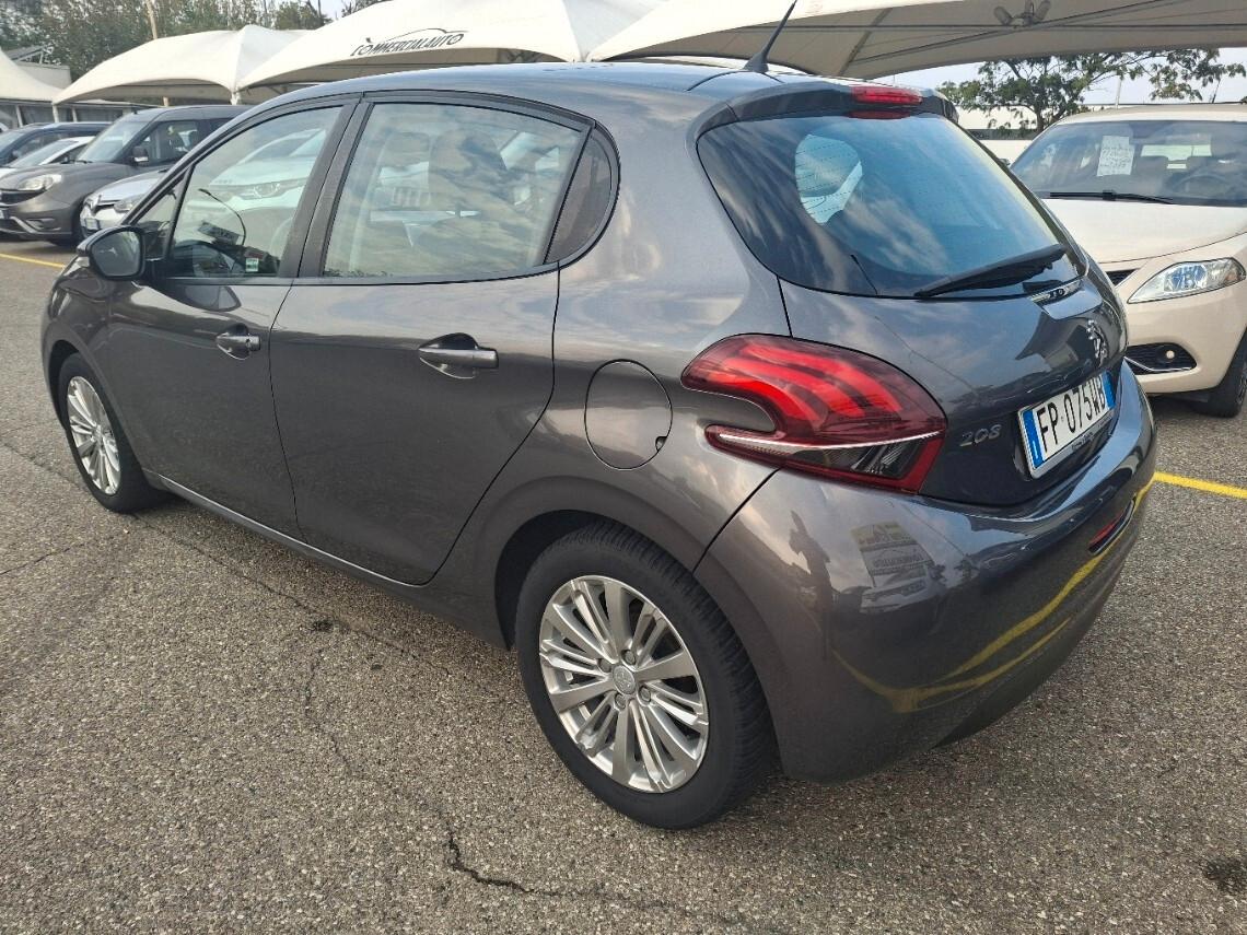 Peugeot 208 PureTech 82 5 porte Allure