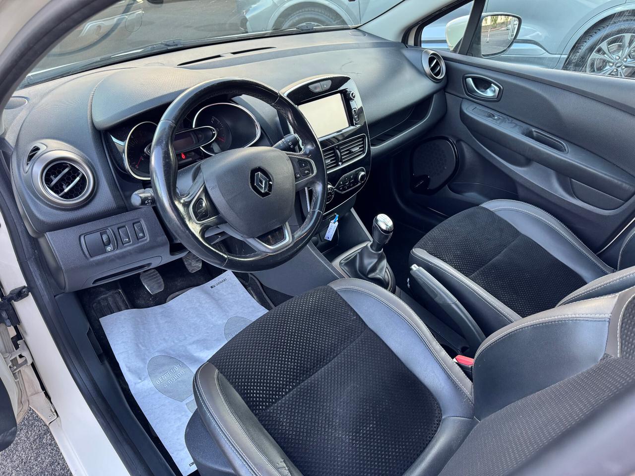 Renault Clio dCi 8V 75 CV Start&Stop 5 porte Energy Intens