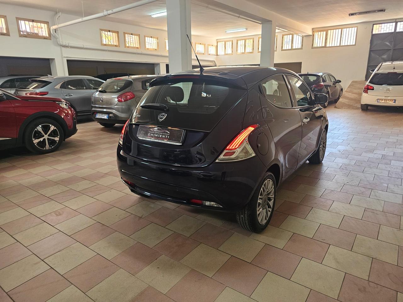 Lancia Ypsilon 1.2 69 CV 5 porte GPL Ecochic Gold