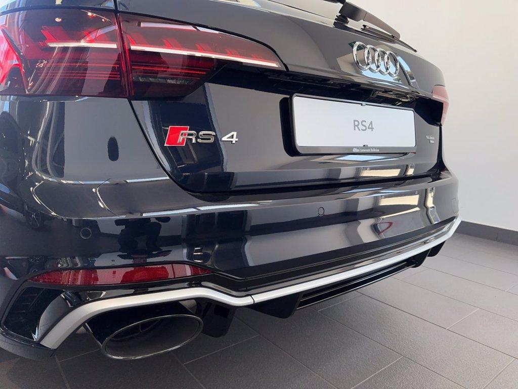 AUDI Rs4 avant 2.9 tfsi quattro 450cv tiptronic del 2024