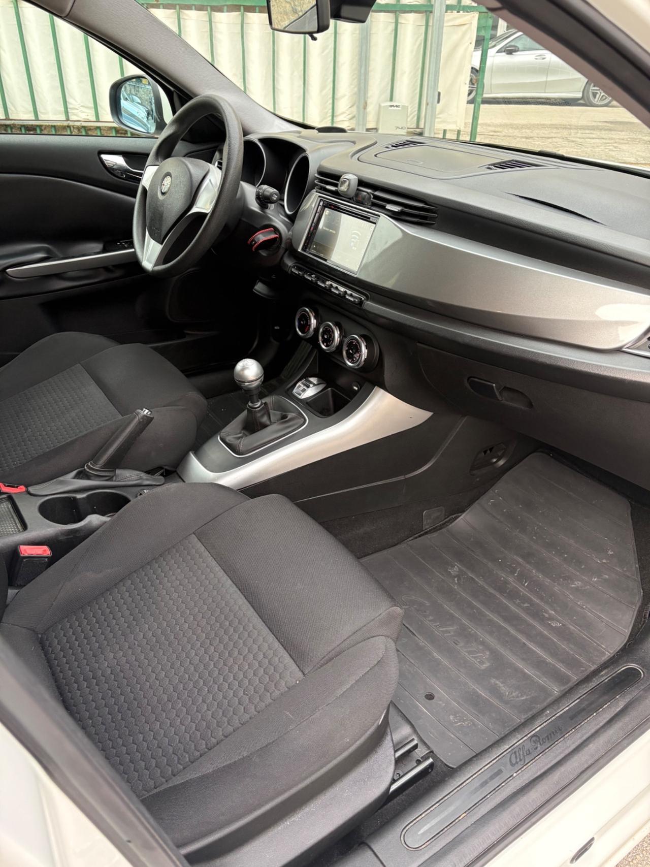 Alfa Romeo Giulietta 1.6 MJT 105cv magnifica