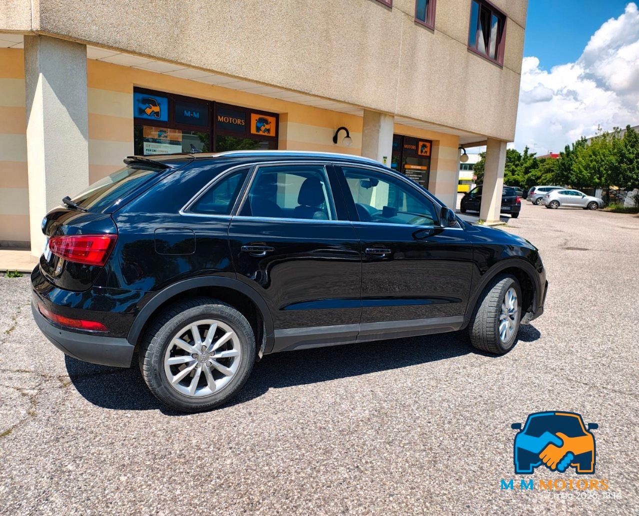 Audi Q3 2.0 tdi Business 120cv