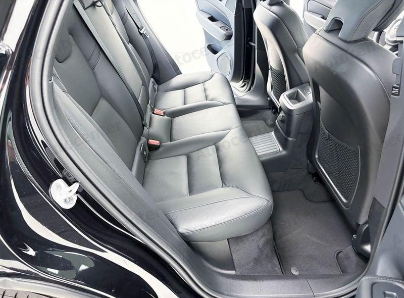 Volvo XC60 XC60 T6 PLUG IN RECHARGE PHEV PLUS DARK AWD AUT