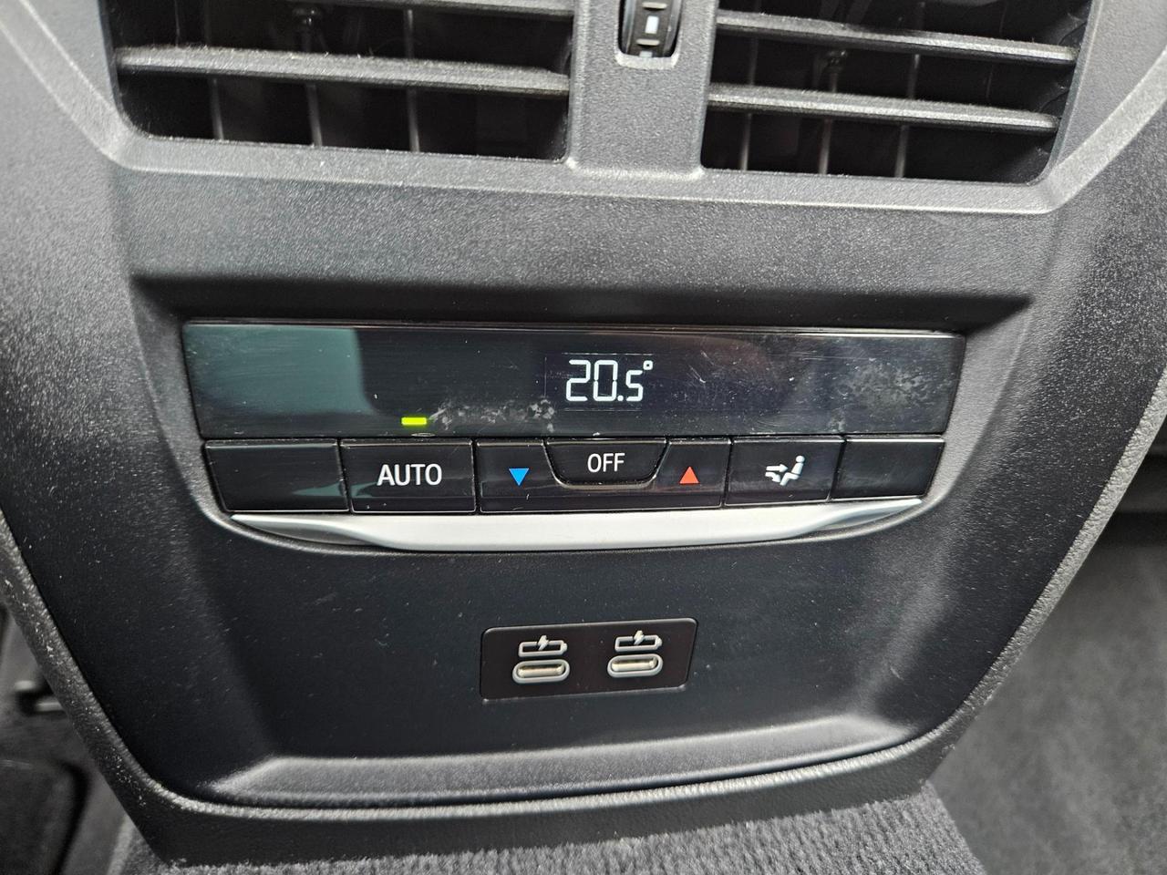 BMW 318 d Touring mhev 48V auto