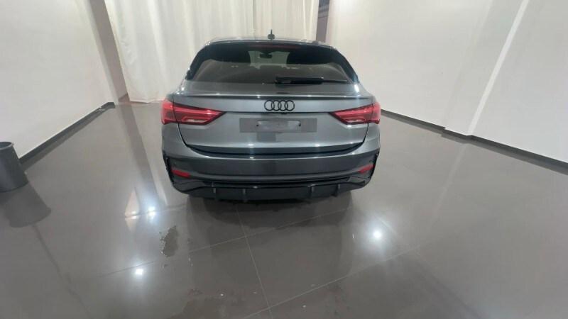 AUDI Q3 2ª serie Q3 SPB 35 TDI S tronic Identi...