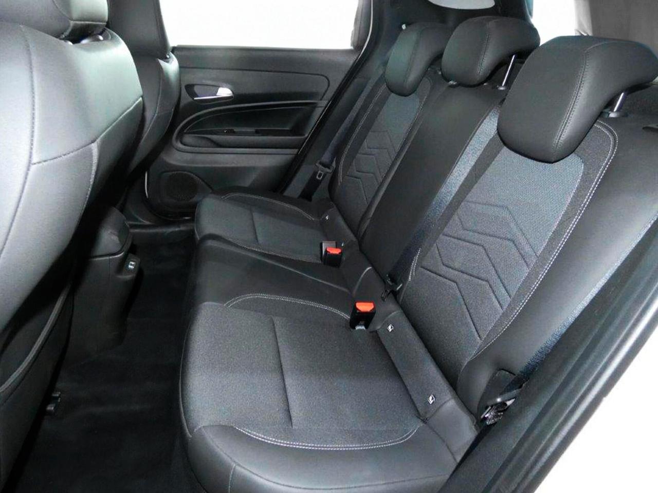 Jeep Avenger 1.2 Turbo 100 CV Altitude pack