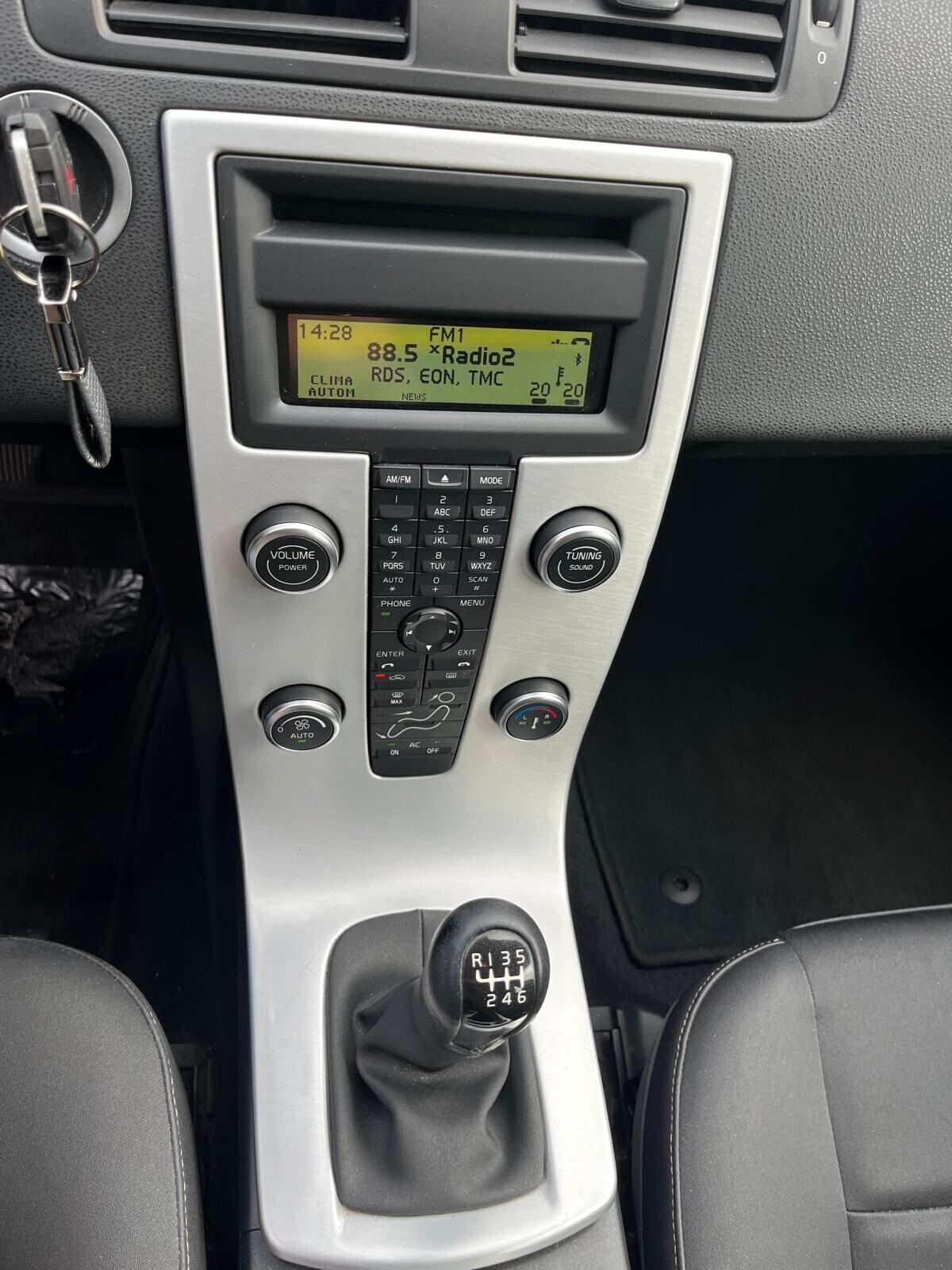 Volvo V60 D2 1.6 R-design - 2012