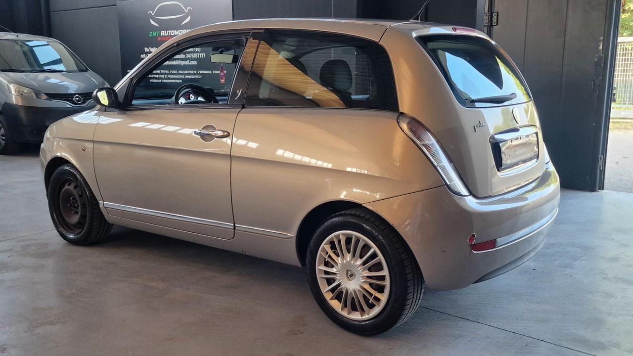 Lancia Ypsilon 1.2 Argento
