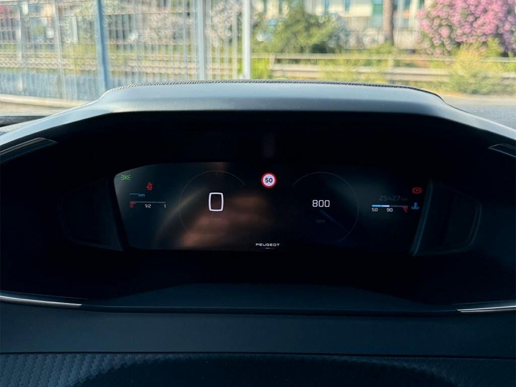 Peugeot 2008 PureTech 100 S&S Allure IN PROMO