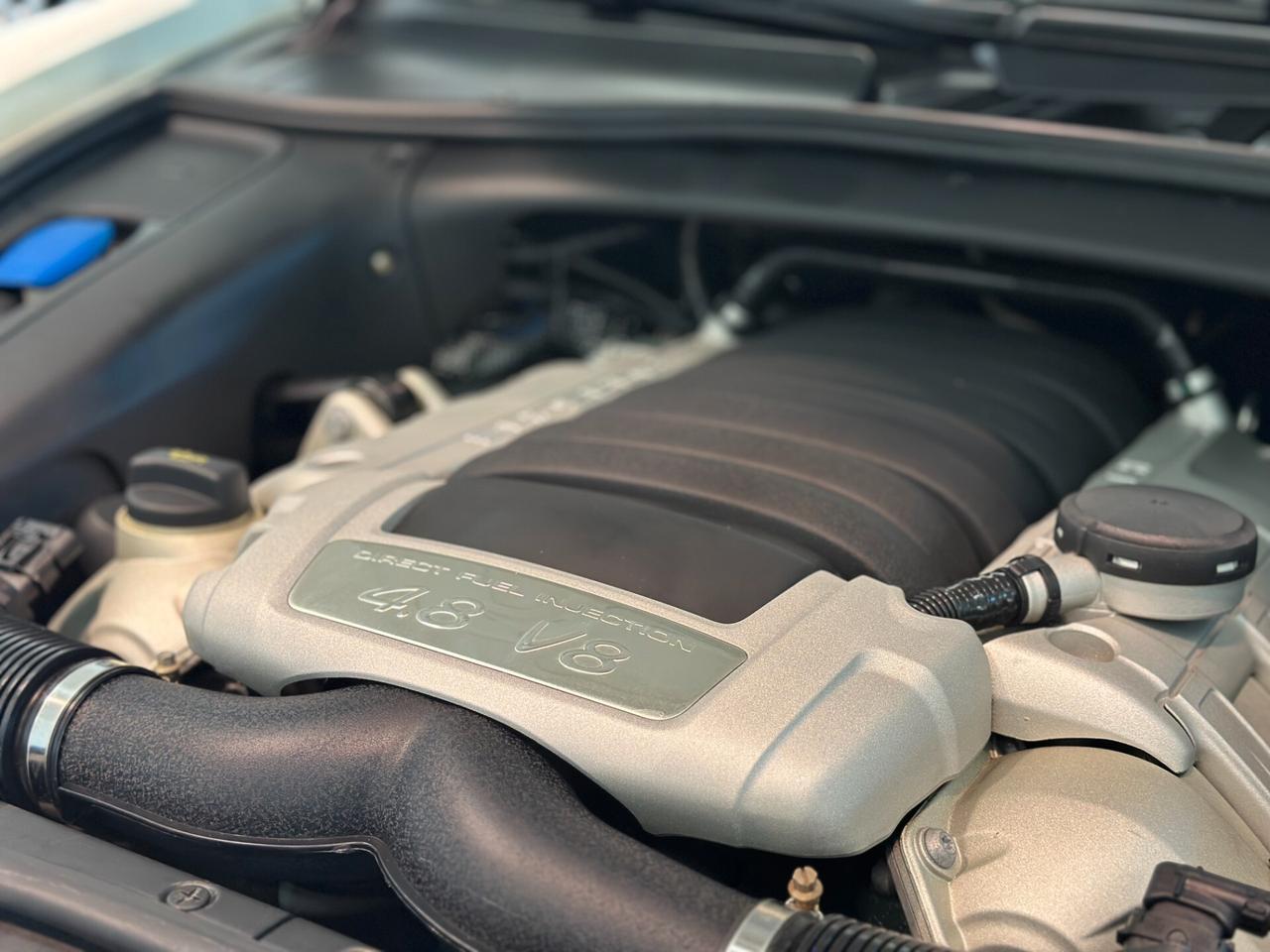 Porsche Cayenne 4.8 GTS