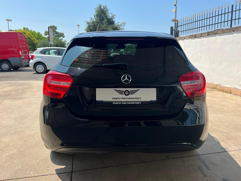 Mercedes Classe A 180d 110 CV Night Edition