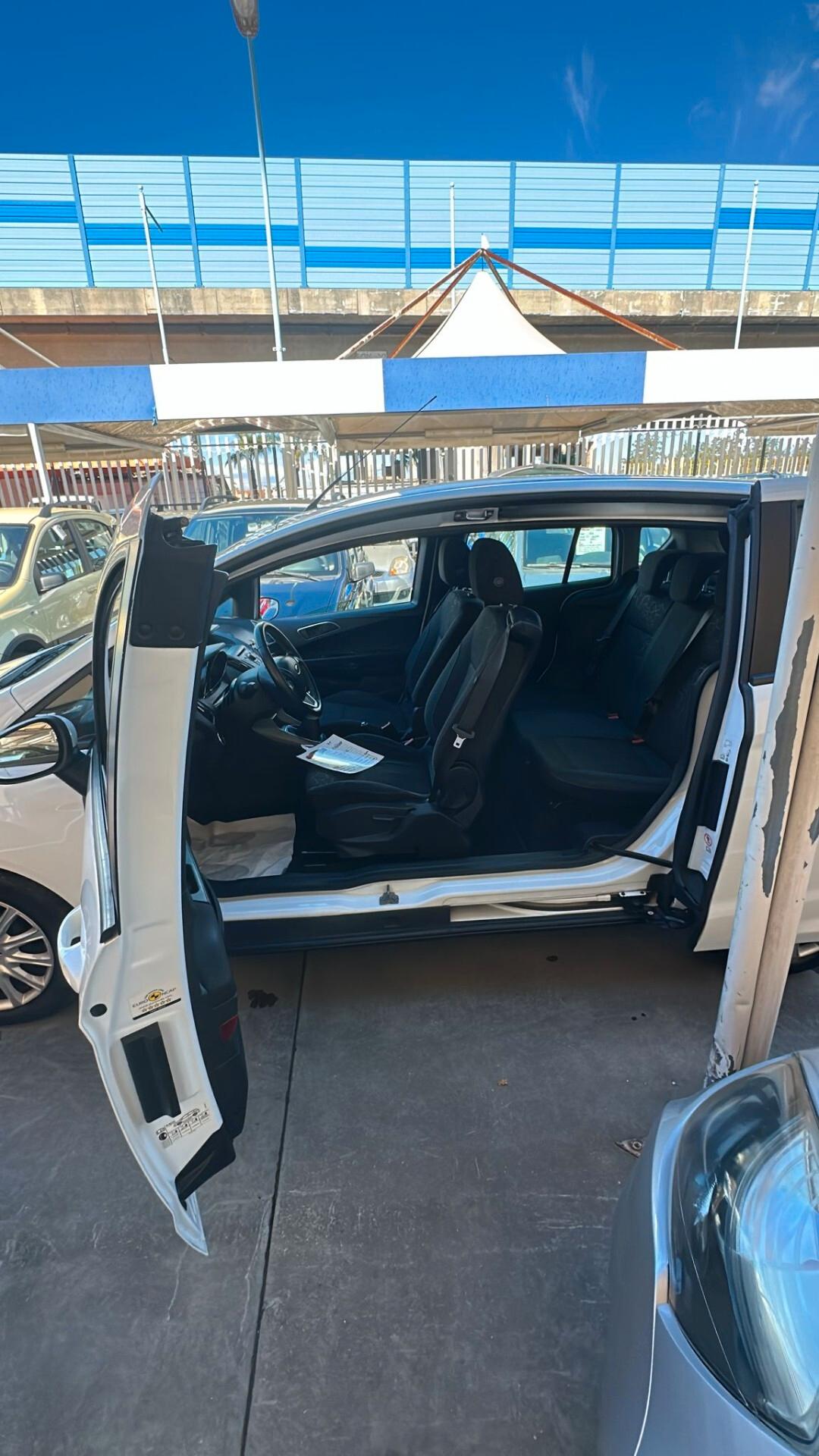 FORD B- MAX 1,5 DIESEL