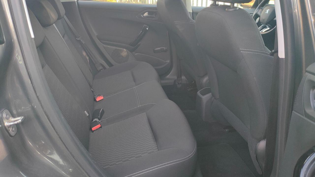 Peugeot 208 1.2 82CV BENZINA 5 porte Allure 58000KM