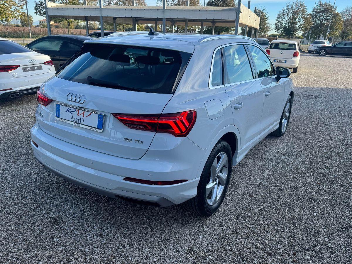 AUDI - Q3 - 35 TDI quattro S tronic S-LINE