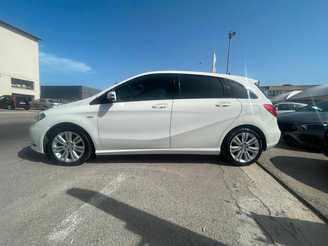 Mercedes-benz B 180 CDI BlueEFFICIENCY Premium