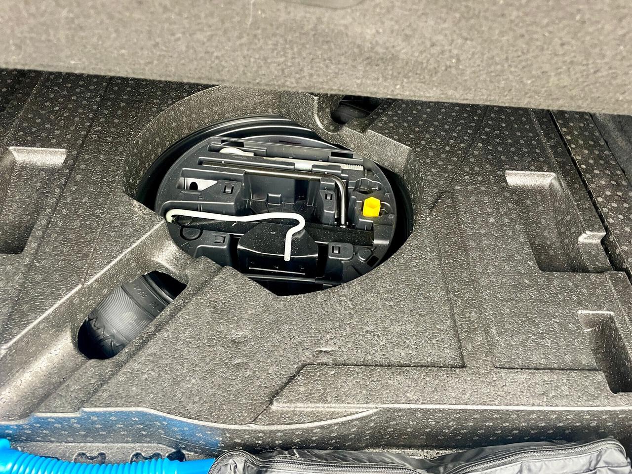 Peugeot 308 1.5 HDi 100CV 6M 12-2019