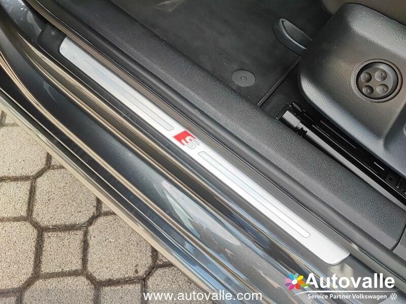 Audi A4 Avant 40 TDI quattro S tronic S line edition