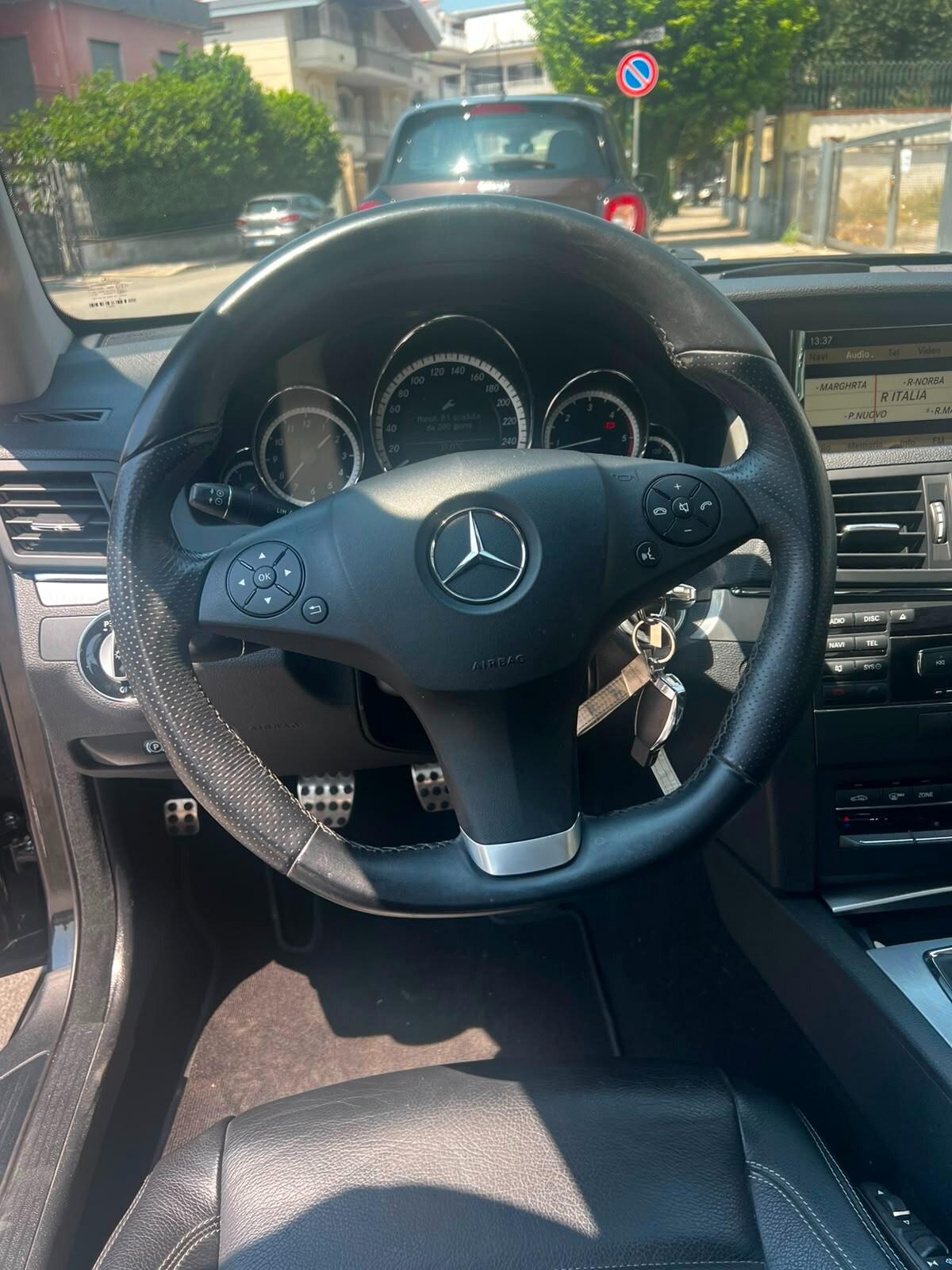 Mercedes-benz E 250 220 CDI BlueEFFICIENCY Avantgarde