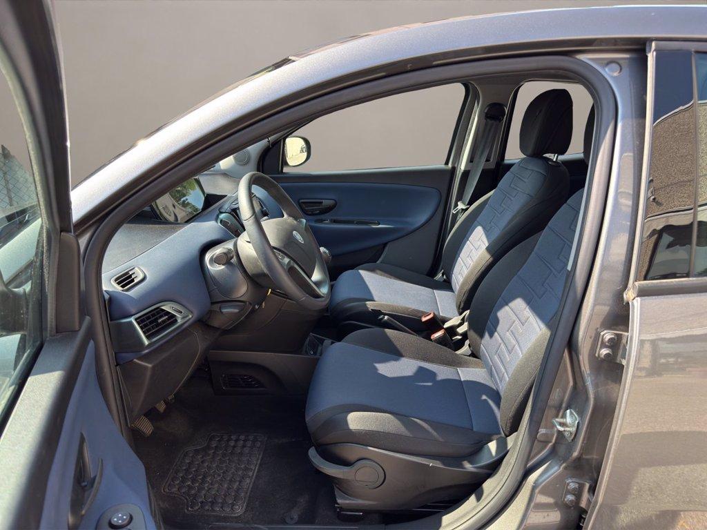 LANCIA Ypsilon 1.0 firefly hybrid Platino s&s 70cv del 2024