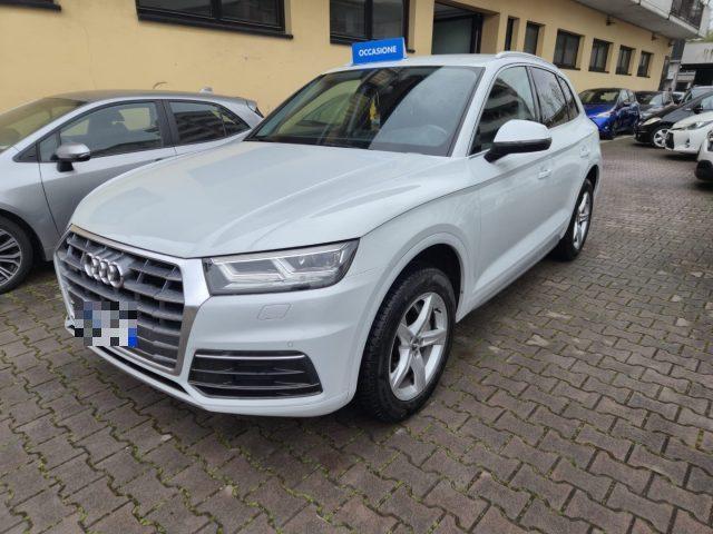 AUDI Q5 40 TDI quattro S tronic Business Sport