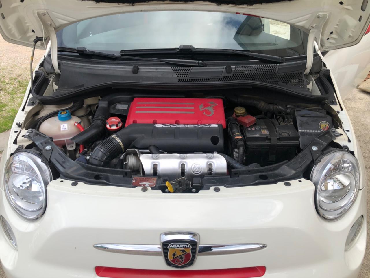 Abarth 500 1.4 Turbo T-Jet Esseesse