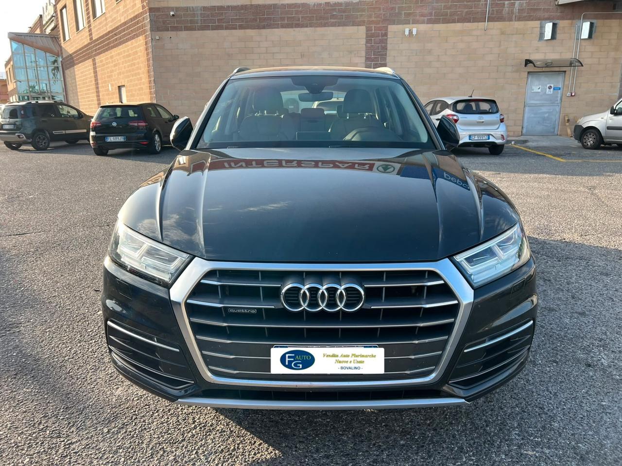 Audi Q5 2.0 TDI quattro S tronic Business Sport