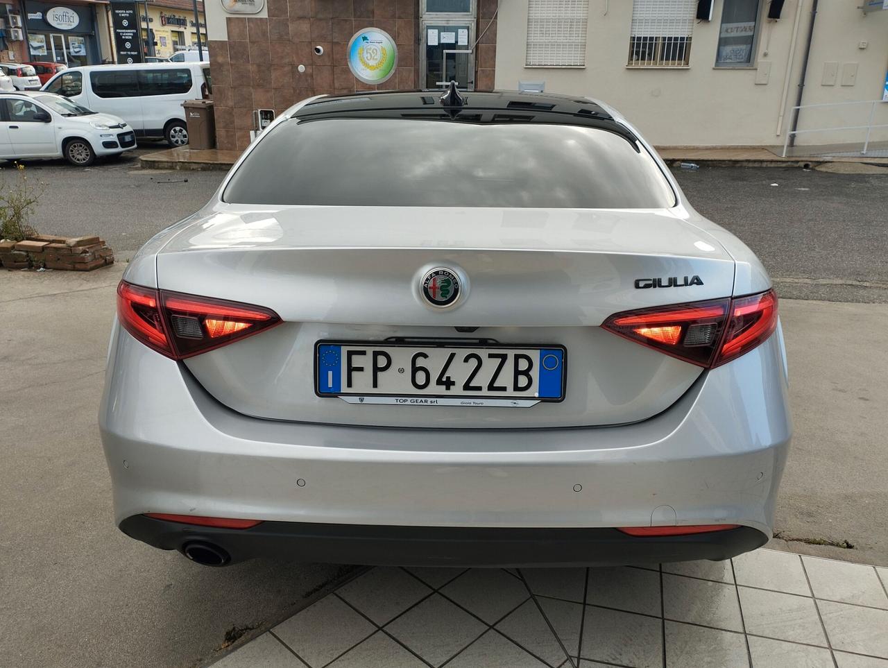 Alfa Romeo Giulia 2.2 Turbodiesel 160 CV AT8