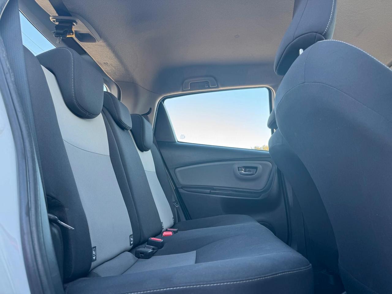 TOYOTA - Yaris - 1.0 5p. Active - UNIPRO.- NEOPATENTATI - FINANZIABILE - PERMUTE
