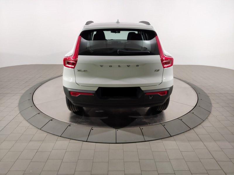 VOLVO Xc40 T2 Momentum Core