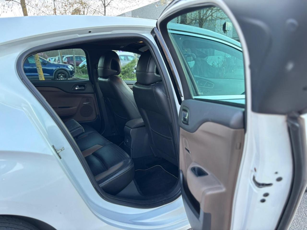 Ds DS4 4 2.0 HDi 160 Pure Pearl