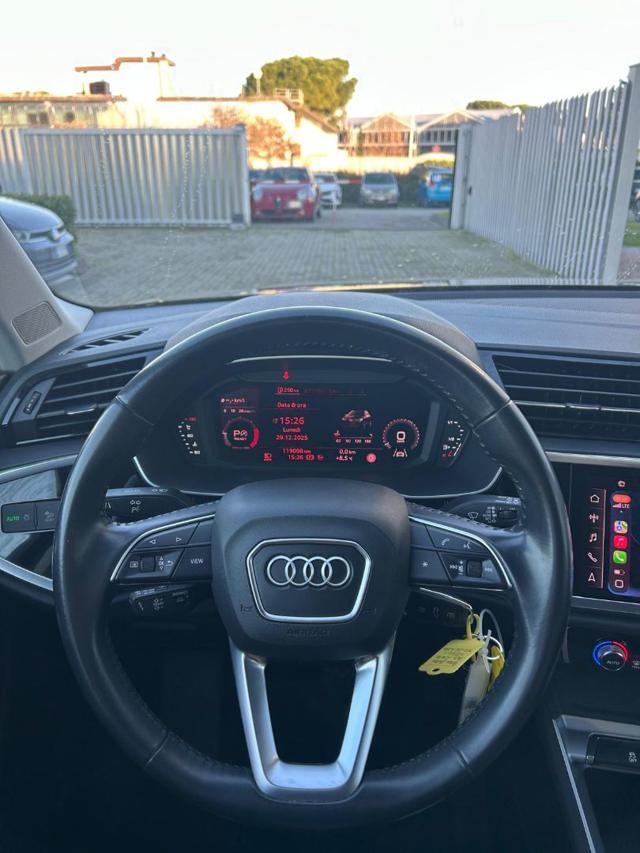 AUDI Q3 35 TDI quattro S tronic Business