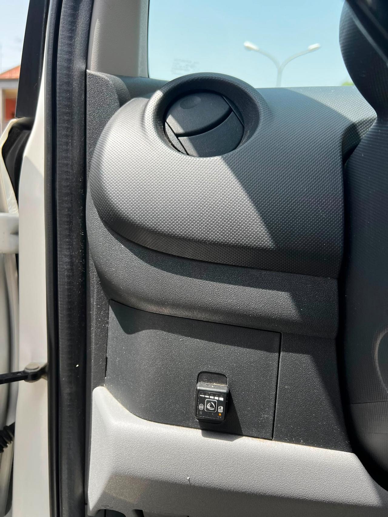 Daihatsu Sirion 1.0 Hiro Green Powered NEOPATENTATI