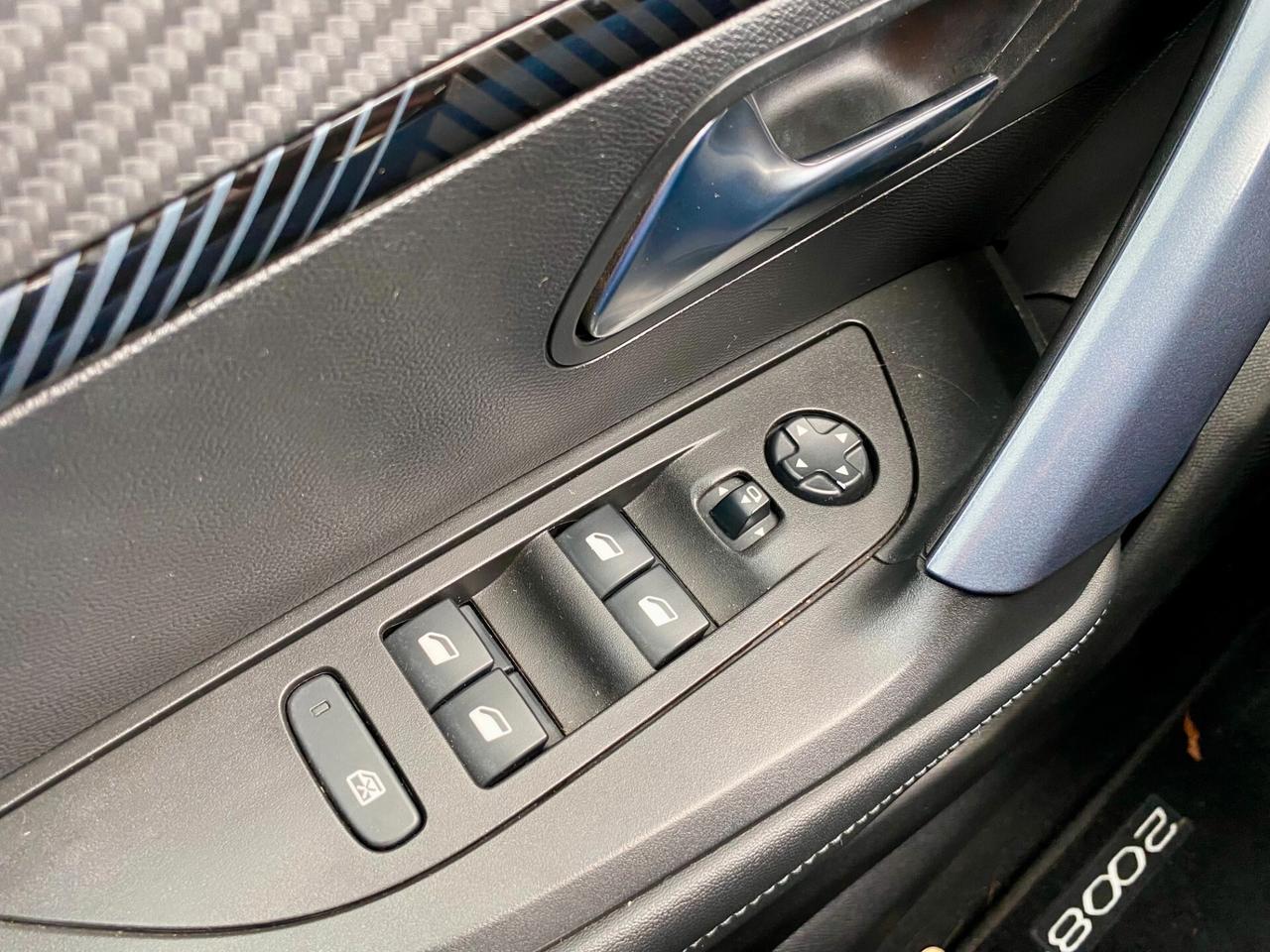 Peugeot 2008 1.2 puretech Active Pack 130cv CINGHIA SOSTITUITA