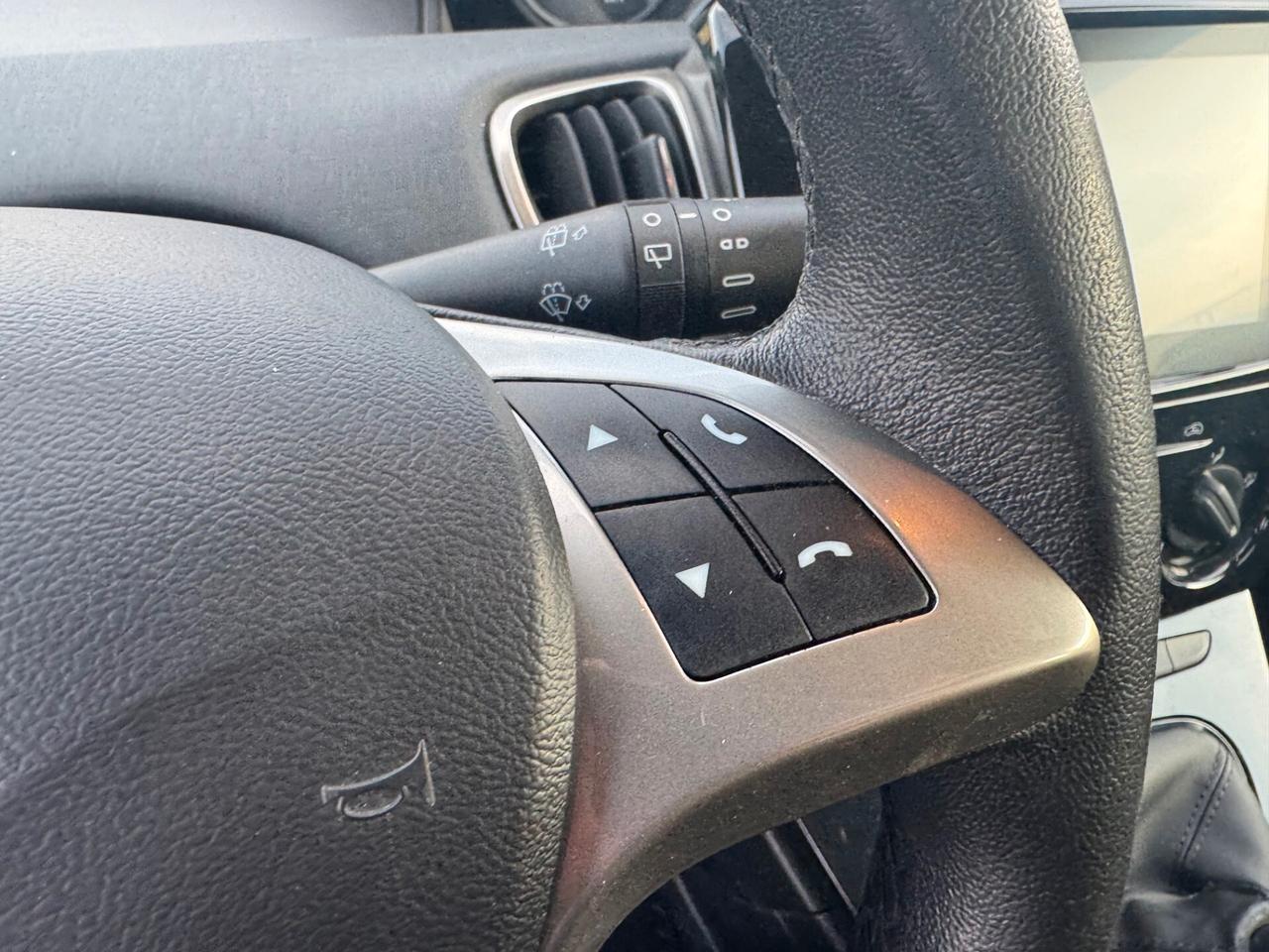 Lancia Ypsilon 1.0 FireFly 5 porte S&S Hybrid Ecochic Gold