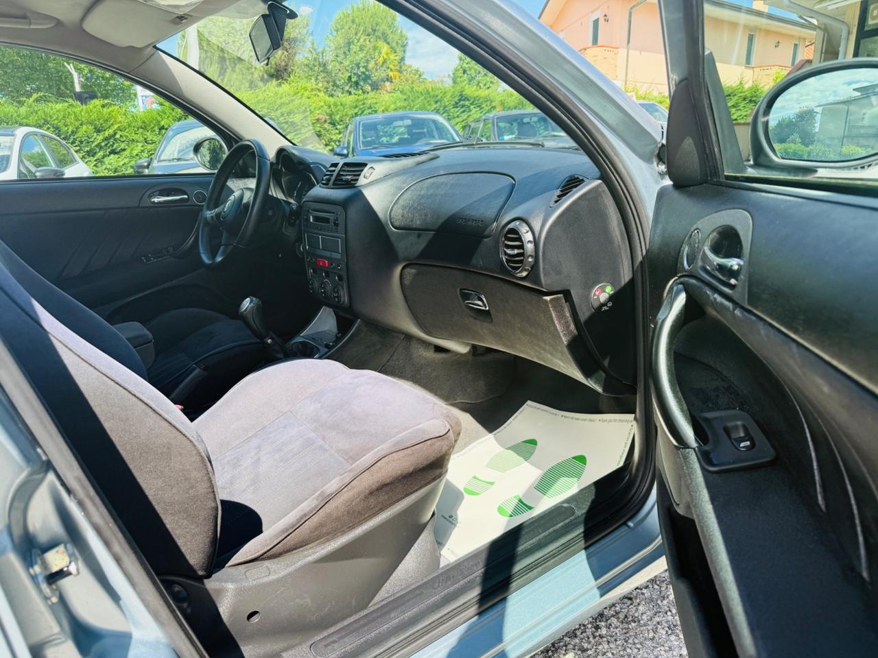 Alfa Romeo 147 1.6 B/GPL 16V Distinctive