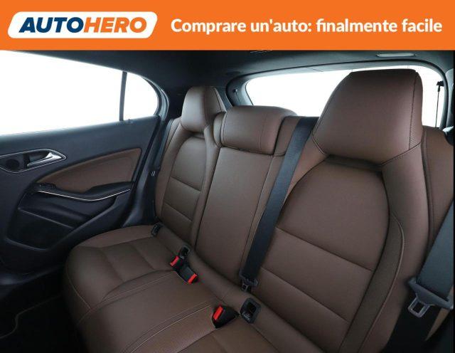 MERCEDES-BENZ GLA 220 Automatic 4Matic Sport