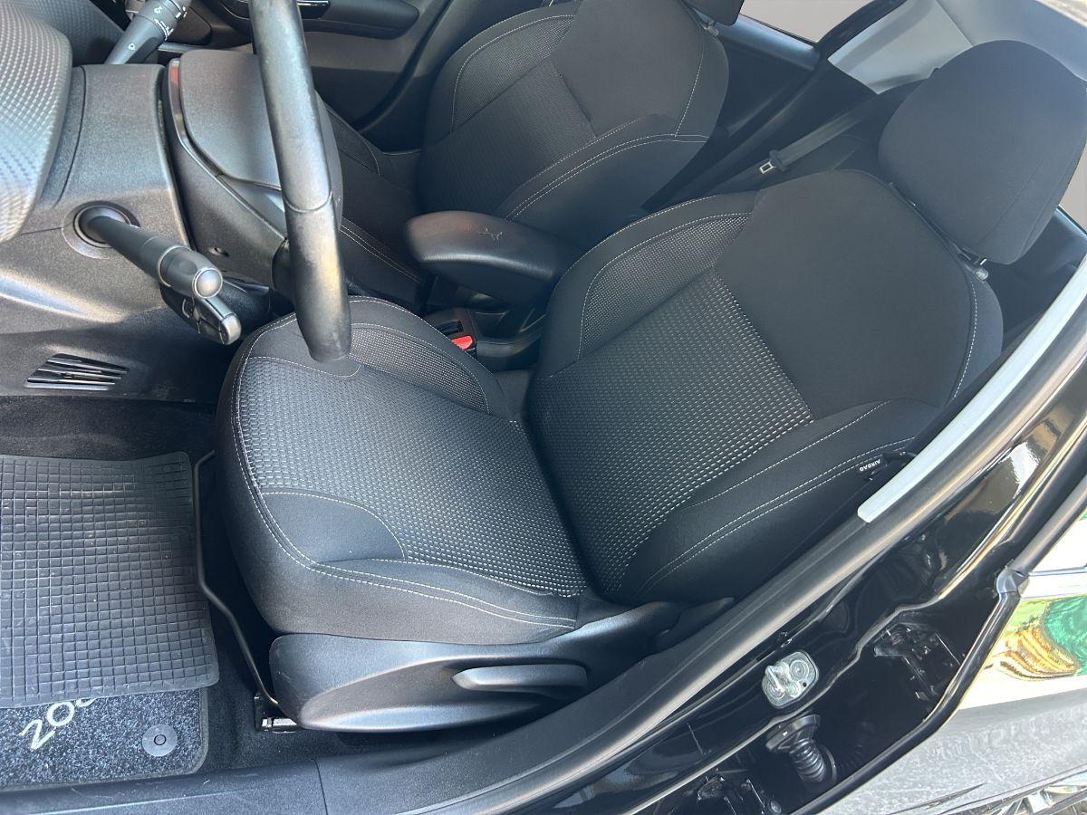 PEUGEOT - 208 - 1.6 BlueHDi 75CV 5p. Allure